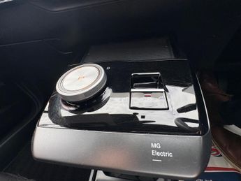 MG MG4 64kWh Trophy Long Range Auto 5dr