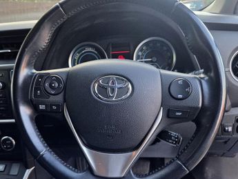 Toyota Auris 1.8 VVT-h Excel CVT Euro 5 (s/s) 5dr