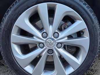 Toyota Auris 1.8 VVT-h Excel CVT Euro 5 (s/s) 5dr