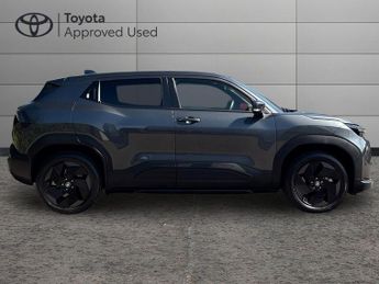 Toyota Urban Cruiser 61kWh Design SUV 5dr Electric Auto (174 ps)