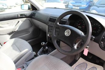 Volkswagen Golf 1.6 Match 5dr