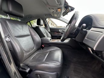 Jaguar XF 2.2d Luxury Auto Euro 5 (s/s) 4dr