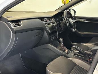 Skoda Octavia 2.0 TDI vRS DSG Euro 6 (s/s) 5dr (SNav)