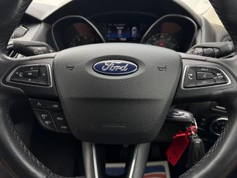 Ford Focus 1.0T EcoBoost Zetec Edition Auto Euro 6 (s/s) 5dr