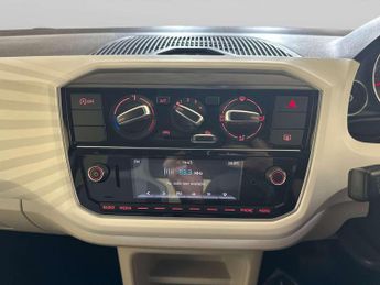 Volkswagen up! 1.0 up! beats Hatchback 5dr Petrol ASG Euro 6 (s/s) (60 ps)