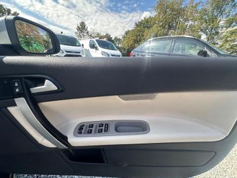 Volvo C70 2.5 T5 SE Lux Solstice Geartronic Euro 5 2dr