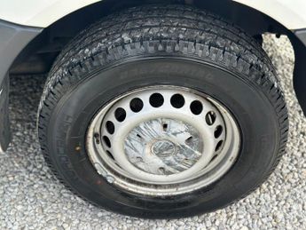 Volkswagen Crafter 2.0 TDI BlueMotion Tech CR35 L2 H3 5dr