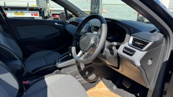 Renault Clio 1.6 E-TECH techno Hatchback 5dr Petrol Hybrid Auto Euro 6 (s/s) 