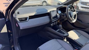 Renault Clio 1.6 E-TECH techno Hatchback 5dr Petrol Hybrid Auto Euro 6 (s/s) 
