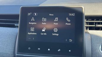Renault Clio 1.6 E-TECH techno Hatchback 5dr Petrol Hybrid Auto Euro 6 (s/s) 