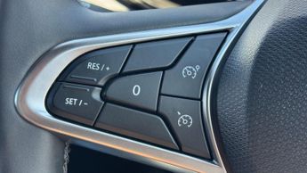 Renault Clio 1.6 E-TECH techno Hatchback 5dr Petrol Hybrid Auto Euro 6 (s/s) 