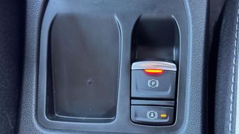 Renault Clio 1.6 E-TECH techno Hatchback 5dr Petrol Hybrid Auto Euro 6 (s/s) 