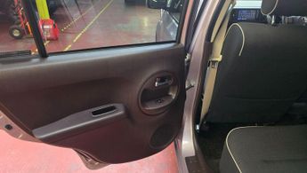 Toyota Yaris 1.0 automatic petrol ULEZ free low mile
