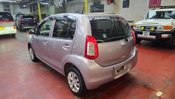 Toyota Yaris 1.0 automatic petrol ULEZ free low mile