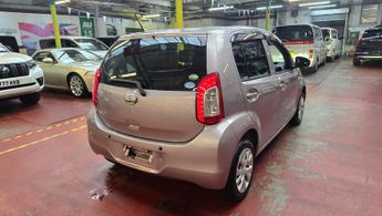 Toyota Yaris 1.0 automatic petrol ULEZ free low mile