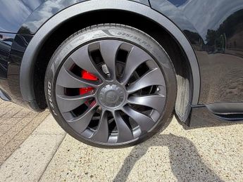 Tesla Model Y (Dual Motor) Performance SUV 5dr Electric Auto 4WDE (426 bhp)