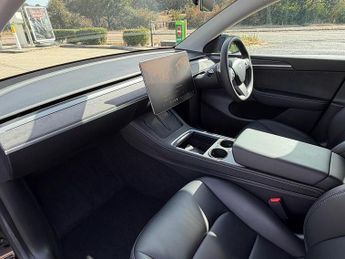Tesla Model Y (Dual Motor) Performance SUV 5dr Electric Auto 4WDE (426 bhp)