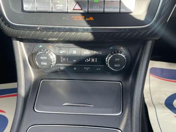 Mercedes-Benz A Class 2.1 A200d AMG Line (Premium) 7G-DCT Euro 6 (s/s) 5dr