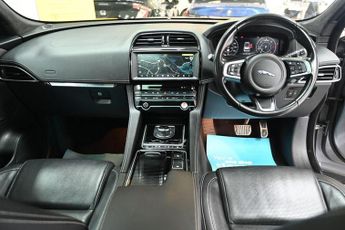 JAGUAR F-PACE 2.0 D240 Chequered Flag SUV 5dr Diesel Auto AWD Euro 6 (s/s) (24
