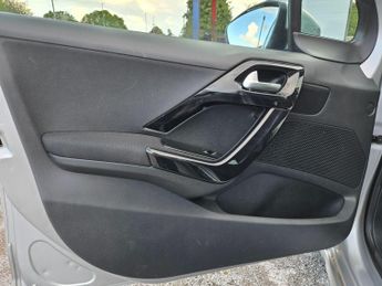 Peugeot 208 1.4 HDi Active Euro 5 5dr