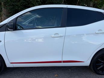Toyota AYGO 1.0 VVT-i x-press x-shift Euro 6 5dr