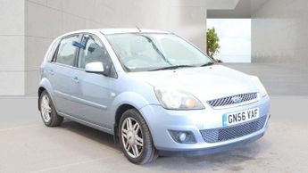 Ford Fiesta 1.6 Ghia 5dr