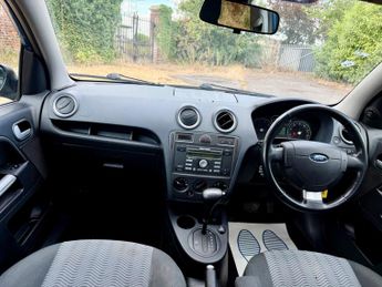 Ford Fusion 1.6 Plus 5dr