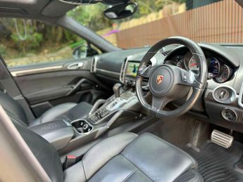 Porsche Cayenne 4.8 GTS TiptronicS 4WD Euro 5 (s/s) 5dr