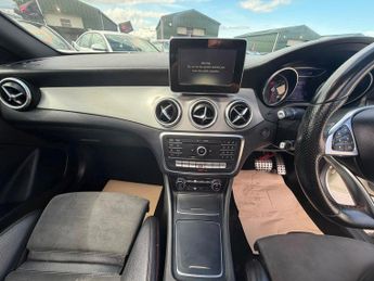 Mercedes-Benz CLA 2.1 CLA220d AMG Line Coupe 7G-DCT Euro 6 (s/s) 4dr