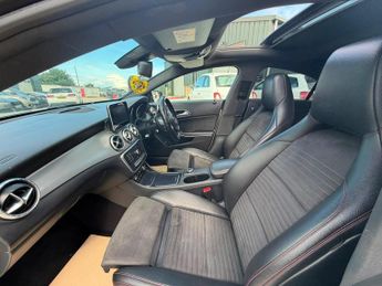 Mercedes-Benz CLA 2.1 CLA220d AMG Line Coupe 7G-DCT Euro 6 (s/s) 4dr