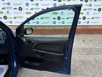 Ford Fiesta 1.6 Style 5dr