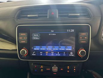 Nissan Leaf 40kWh Tekna Hatchback 5dr Electric Auto (150 ps)