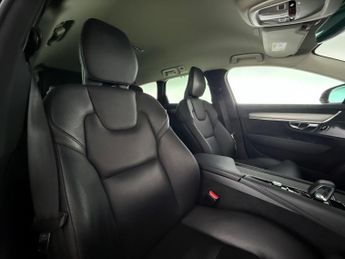 Volvo V90 2.0 B4 MHEV Plus Auto Euro 6 (s/s) 5dr