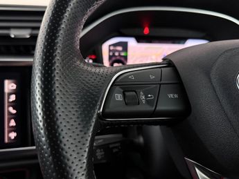 Audi Q3 2.0 TFSI 40 S line S Tronic quattro Euro 6 (s/s) 5dr
