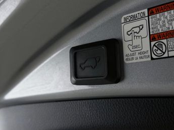 Toyota RAV4 2.5 VVT-h Icon CVT Euro 6 (s/s) 5dr