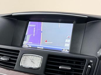 Infiniti Q70 2.2d Premium Auto Euro 6 (s/s) 4dr