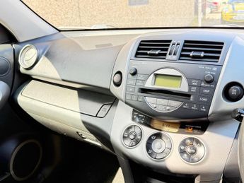 Toyota RAV4 2.0 XT-R 4WD 5dr