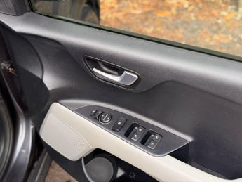 Kia Stonic 1.0 T-GDi 3 DCT Euro 6 (s/s) 5dr