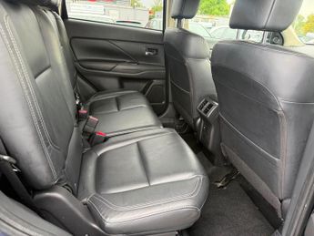 Mitsubishi Outlander 2.0 MIVEC 4 CVT 4WD Euro 6 (s/s) 5dr