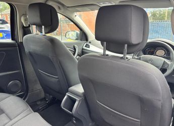 Renault Megane 1.6 16V Dynamique Euro 5 5dr