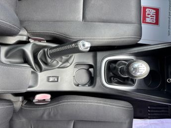Renault Megane 1.6 16V Dynamique Euro 5 5dr
