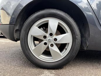 Renault Megane 1.6 16V Dynamique Euro 5 5dr