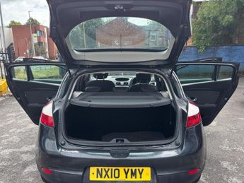 Renault Megane 1.6 16V Dynamique Euro 5 5dr