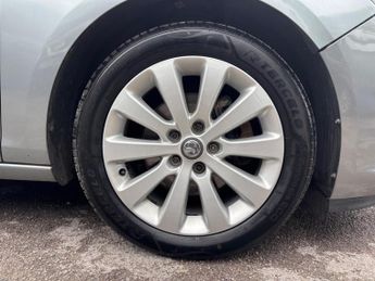 Vauxhall Astra 1.7 CDTi ecoFLEX Tech Line Euro 5 (s/s) 5dr