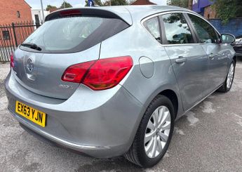 Vauxhall Astra 1.7 CDTi ecoFLEX Tech Line Euro 5 (s/s) 5dr