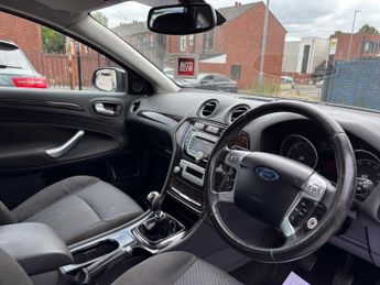 Ford Mondeo 2.0 TDCi Ghia 5dr