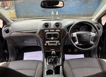 Ford Mondeo 2.0 TDCi Ghia 5dr