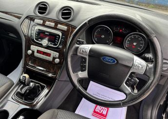 Ford Mondeo 2.0 TDCi Ghia 5dr