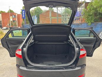 Ford Mondeo 2.0 TDCi Ghia 5dr