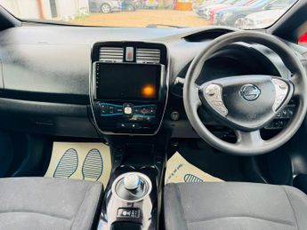 Nissan Leaf 24kWh Acenta Auto 5dr